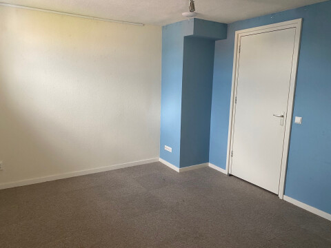 Kamer 3 met deur naar de eigen badkamer.